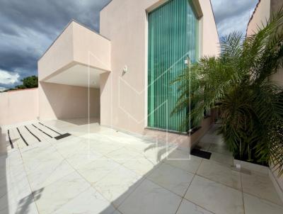 Casa para Venda, em Caldas Novas, bairro Est�ncia Itanhang�, 4 dormit�rios, 3 banheiros, 1 su�te, 3 vagas