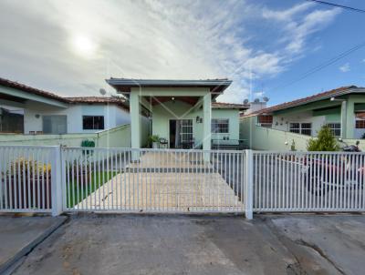 Casa para Venda, em Caldas Novas, bairro Lagoa Quente, 3 dormit�rios, 4 banheiros, 3 su�tes, 2 vagas