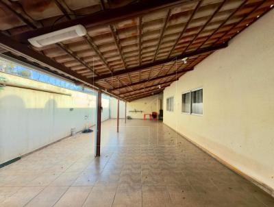 Casa para Venda, em Caldas Novas, bairro Jardim Belvedere, 2 dormit�rios, 1 su�te, 3 vagas